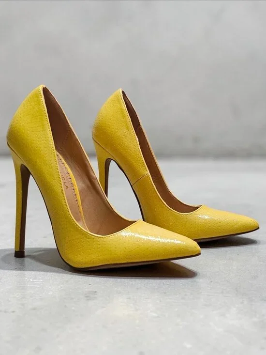 Yellow High Heel Pumps With Faux Snakeskin Texture & Pointed Toe Design - Picture 6 of 16